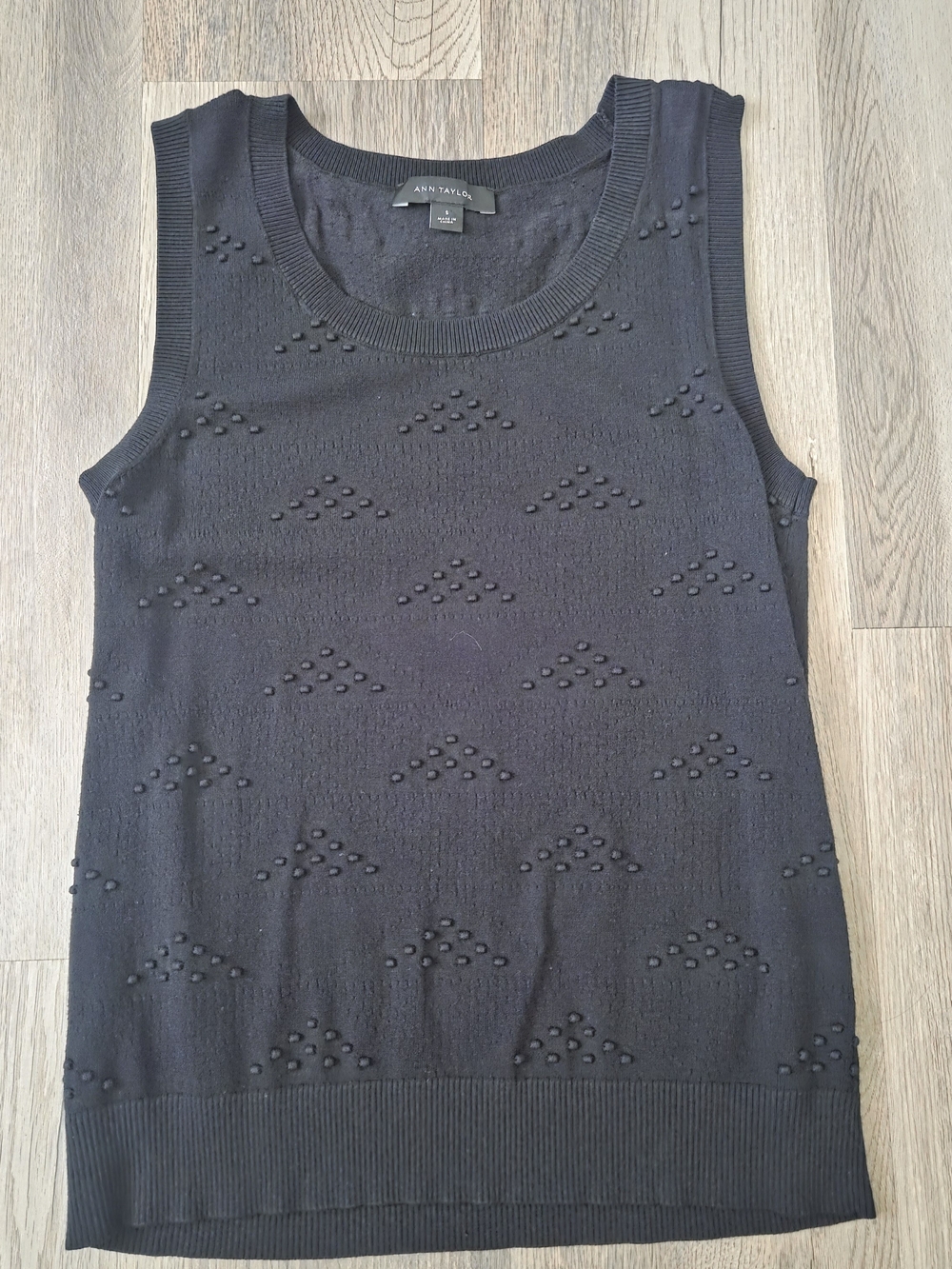 Ann Taylor Black Popcorn Textured Knit Sleeveless Tank Sweater Vest Office Prep
